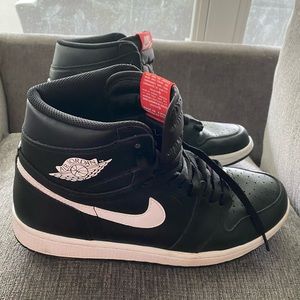 🎊HP🎊1985 Nike Air Jordan 1. EUC, almost like new